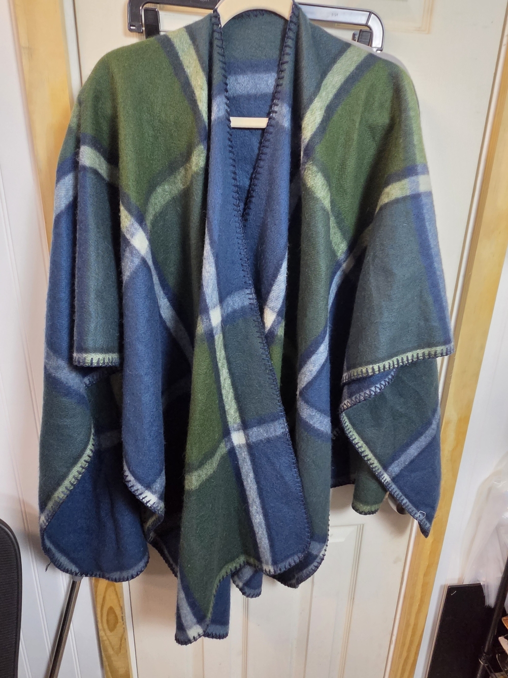 Plaid Wrap Cape Poncho Blanket Women's Green & Blue